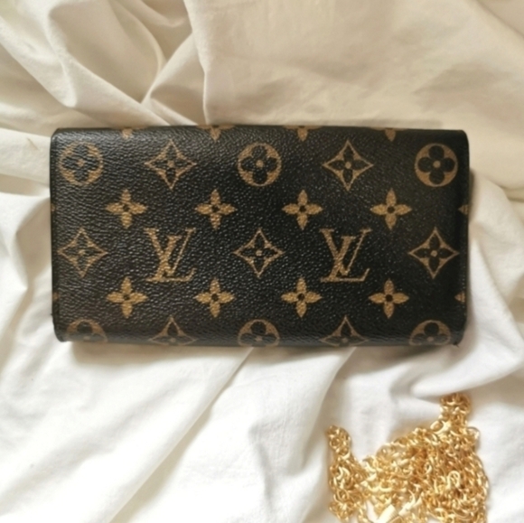 Louis Vuitton Classic Monogram Canvas wallet cardholders - Picture 5 of 13